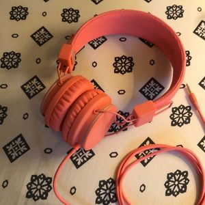 Coral UrbanEars